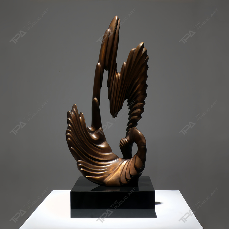 Sculpture personnalisée en acier inoxydable dansant