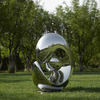 Sculpture en acier inoxydable sans titre