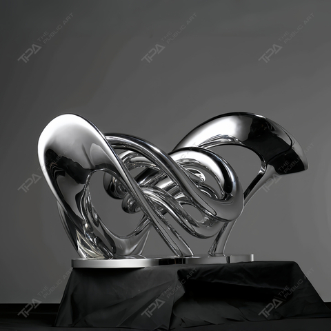 Rassemblement de sculptures en acier inoxydable