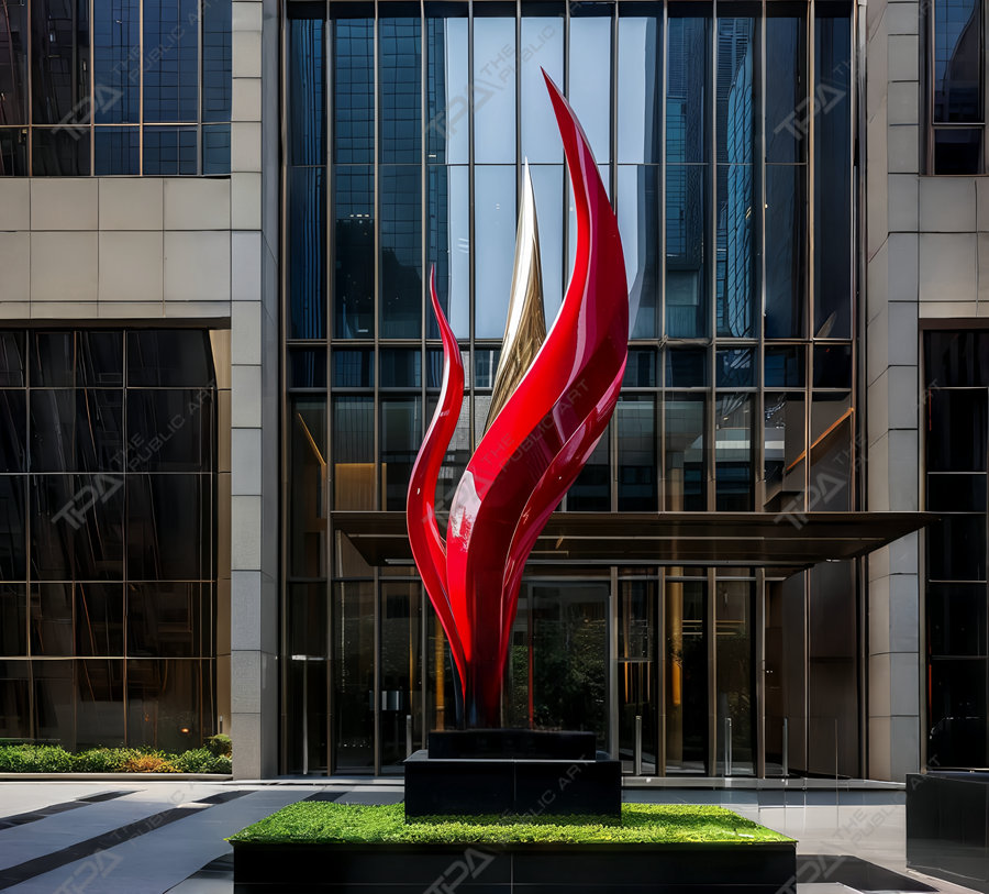 concepteur de sculpture urbaine à flamme rouge