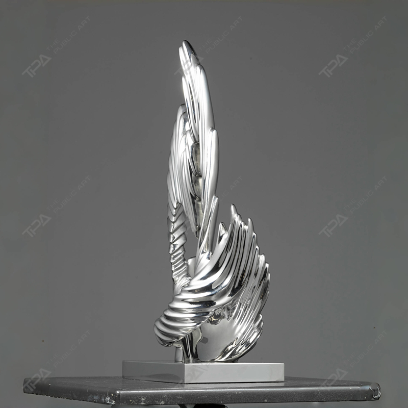 Sculpture personnalisée en acier inoxydable dansant